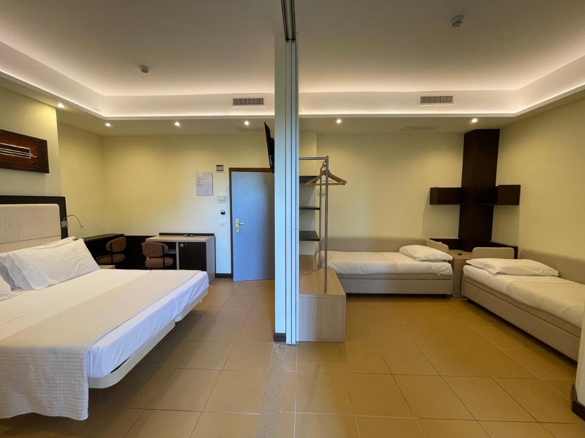 Hotel City Ρίμινι Εξωτερικό φωτογραφία