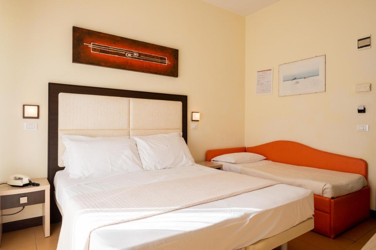 Hotel City Ρίμινι Εξωτερικό φωτογραφία