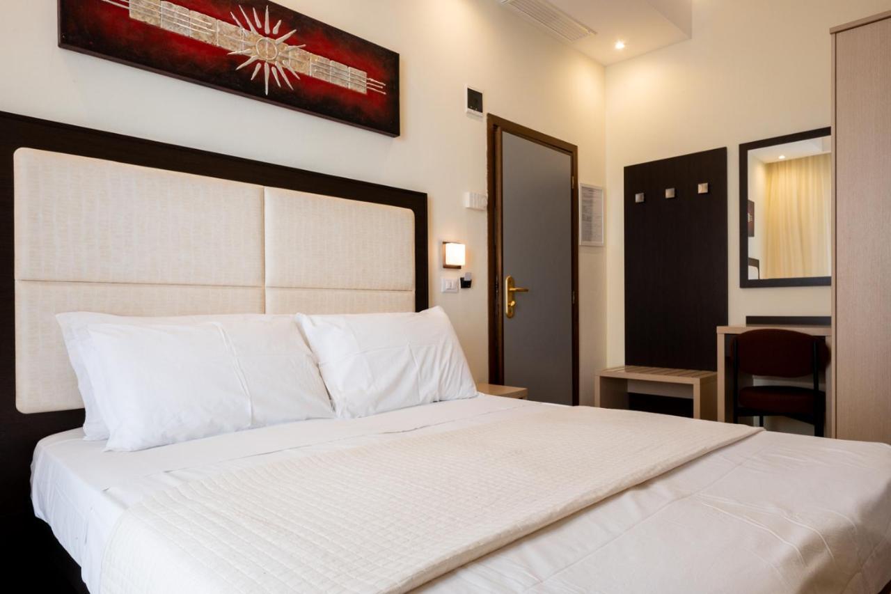 Hotel City Ρίμινι Εξωτερικό φωτογραφία