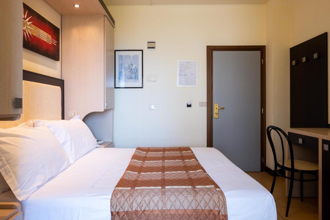 Hotel City Ρίμινι Εξωτερικό φωτογραφία