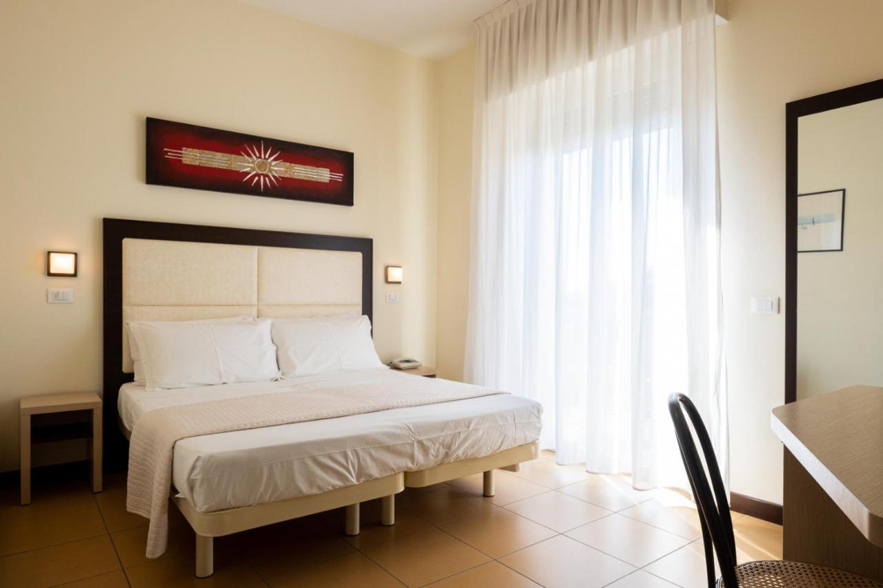 Hotel City Ρίμινι Εξωτερικό φωτογραφία