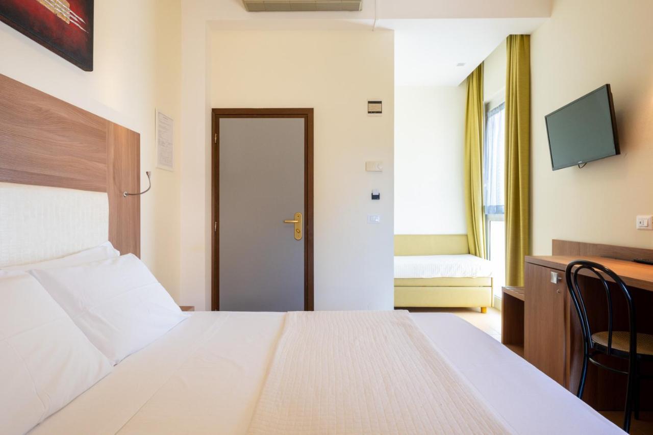 Hotel City Ρίμινι Εξωτερικό φωτογραφία